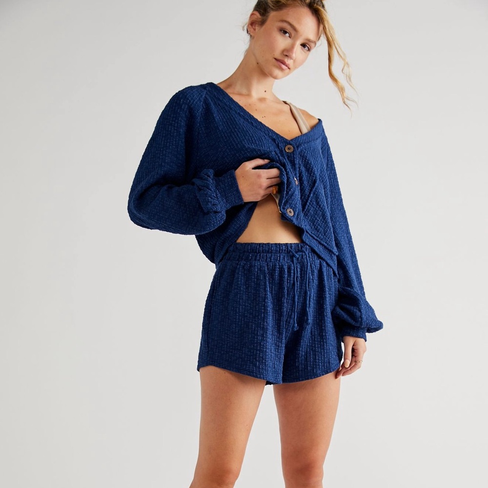 Free People High Waist Blue Shorts and Shirt SET💙🦋